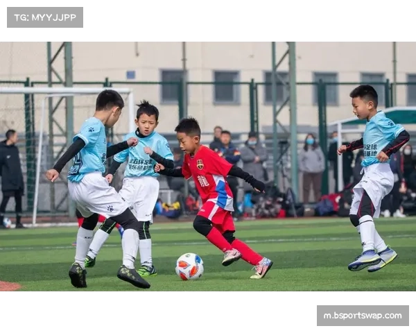 吴启鹏或将填补空缺 申花中场年轻化进程被迫加速 吴启鹏或将填补空缺 申花中场年轻化进程被迫加速